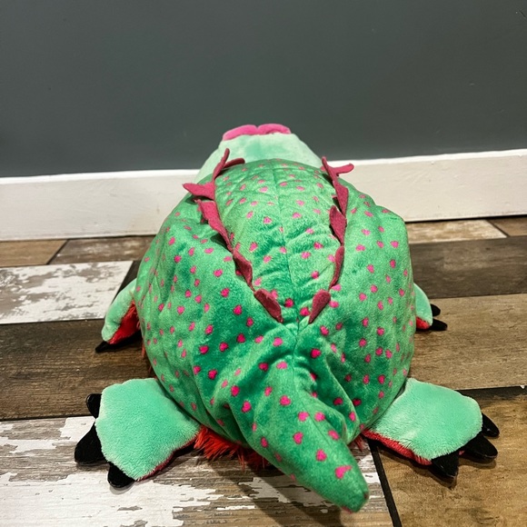 Flipazoo roses gator, stuffed animal, bear flips to gator - Picture 3 of 7